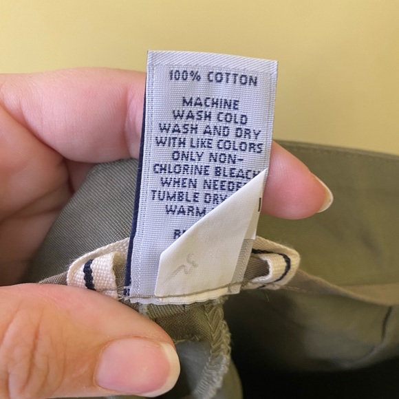 NWT GAP Olive Green Classic Fit Capri Pants Size 8 - Picture 6 of 10